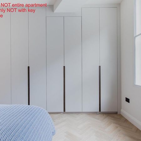 Modern Apartment & Rooms At Charing Cross 伦敦 外观 照片
