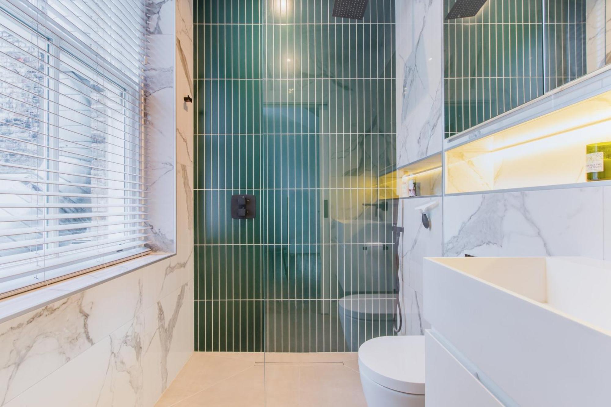 Modern Apartment & Rooms At Charing Cross 伦敦 外观 照片