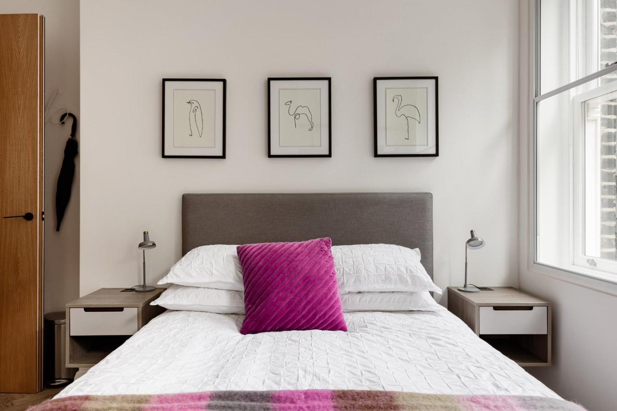 Modern Apartment & Rooms At Charing Cross 伦敦 外观 照片