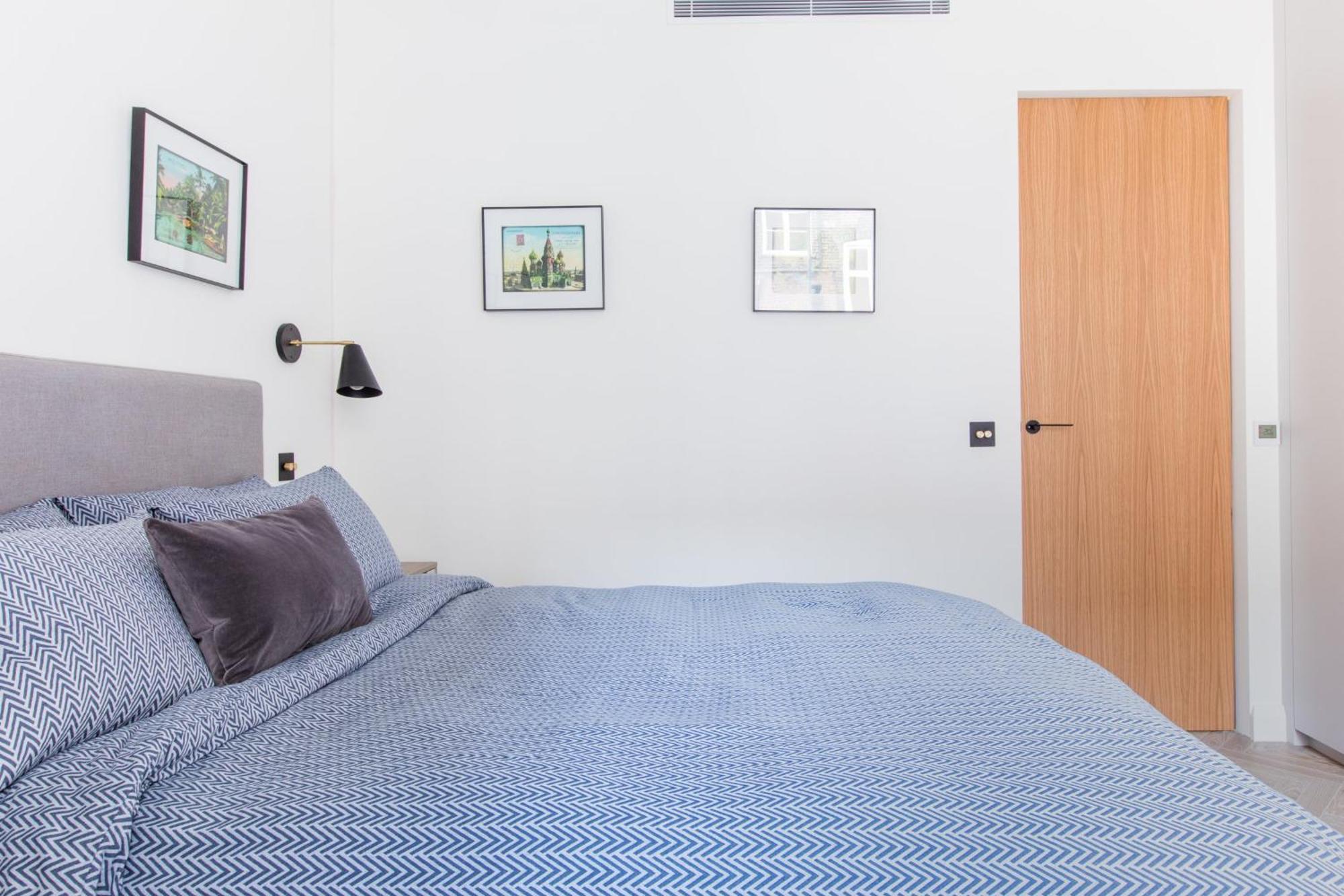 Modern Apartment & Rooms At Charing Cross 伦敦 外观 照片