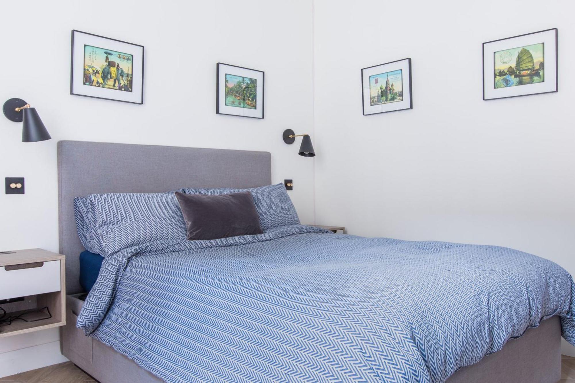Modern Apartment & Rooms At Charing Cross 伦敦 外观 照片